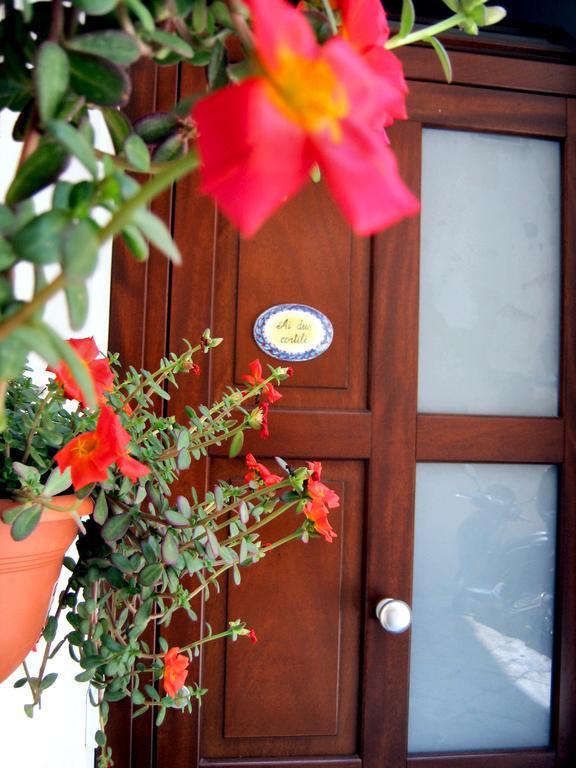 Ai Due Cortili Apartman Trapani Szoba fotó