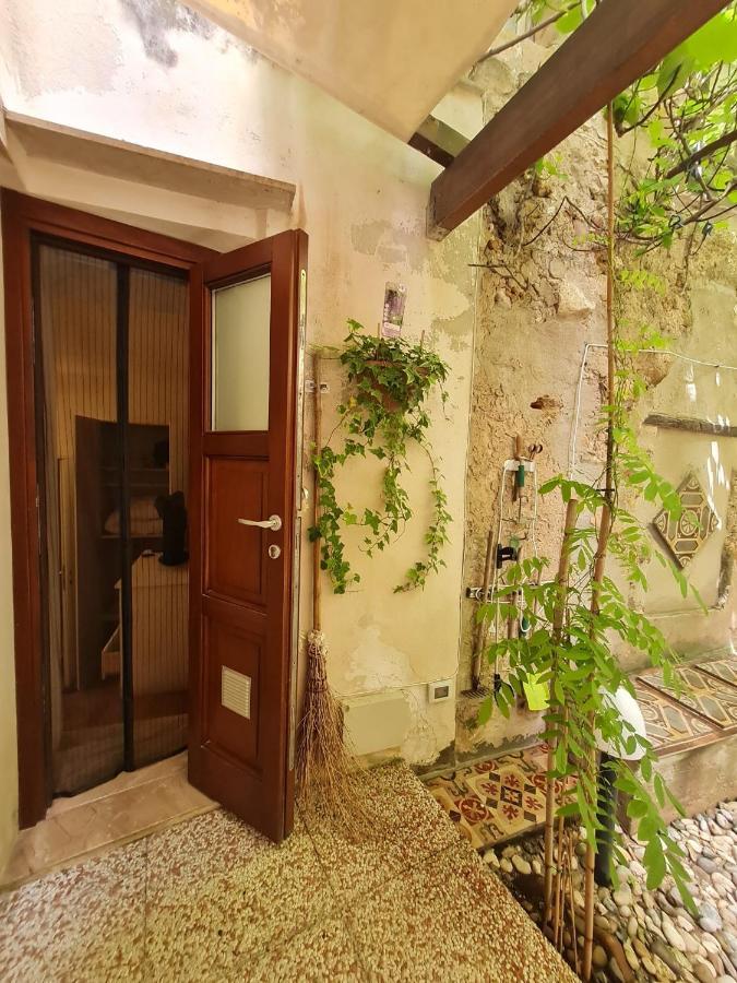 Ai Due Cortili Apartman Trapani Kültér fotó